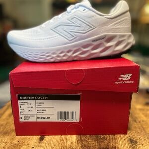 ✨ New in Box ✨ New Balance White Fresh Foam X EVOZ v4